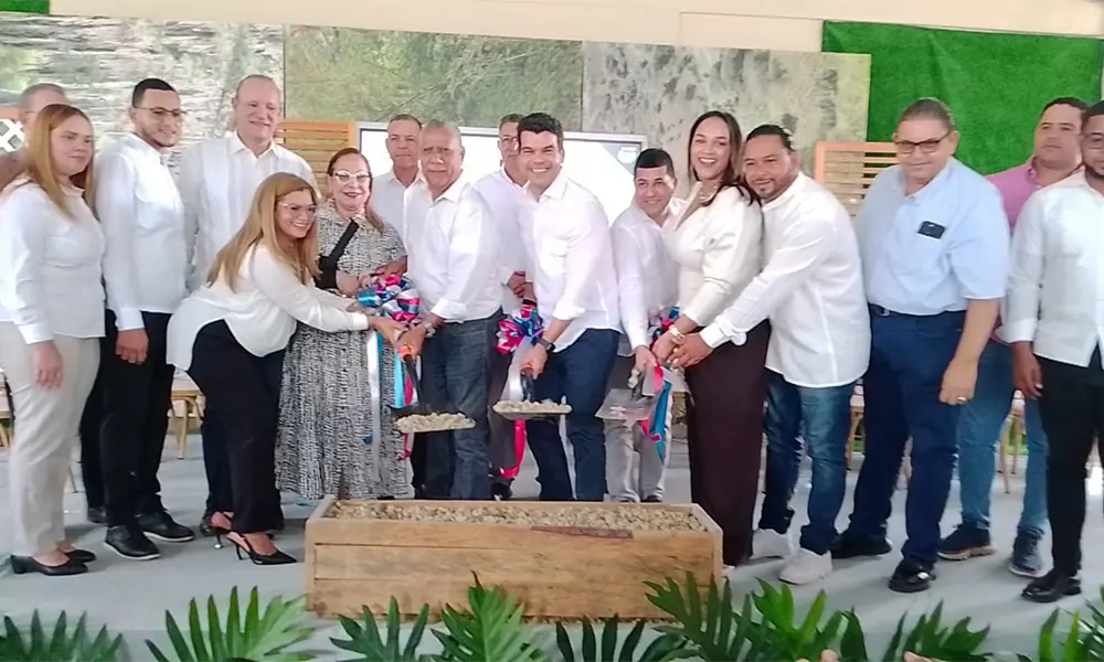 Inician acueducto en Sajoma mientras el Gobierno vuelve a prometer soluciones definitivas al agua en la Sierra