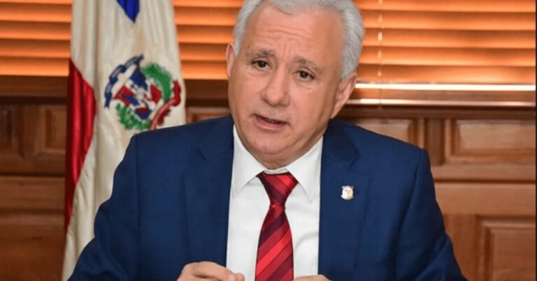 Salida de senador del PRM expone fisuras por promesas incumplidas del oficialismo