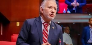 Antonio Taveras deja el PRM y pasa a ejercer como senador independiente