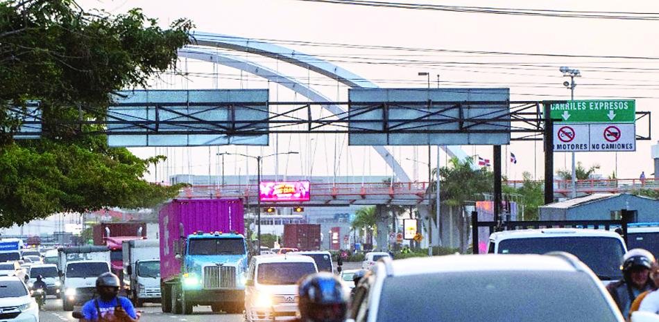 Restricción de cargas en horario nocturno genera reparos por costos y por su alcance limitado
