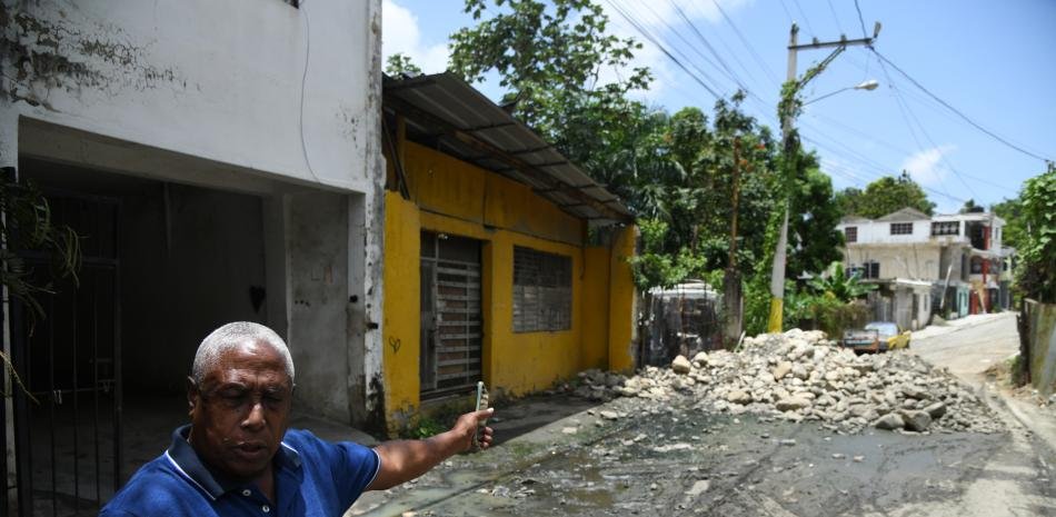 Los Alcarrizos acumula quejas por abandono, inseguridad y calles dañadas