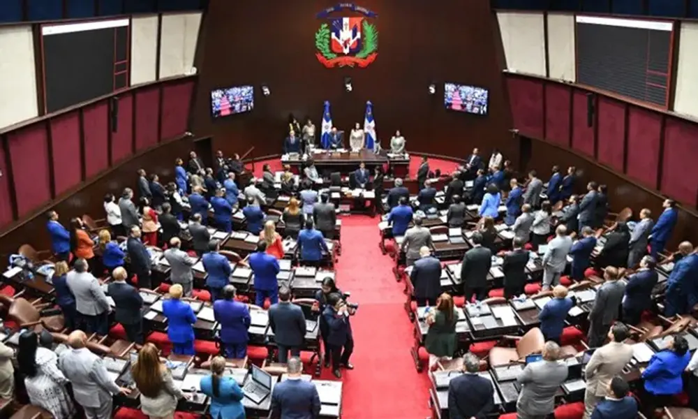 Durante el cuatrienio 2024-2028, el Congreso mantiene sin aprobar cinco proyectos en favor de las madres