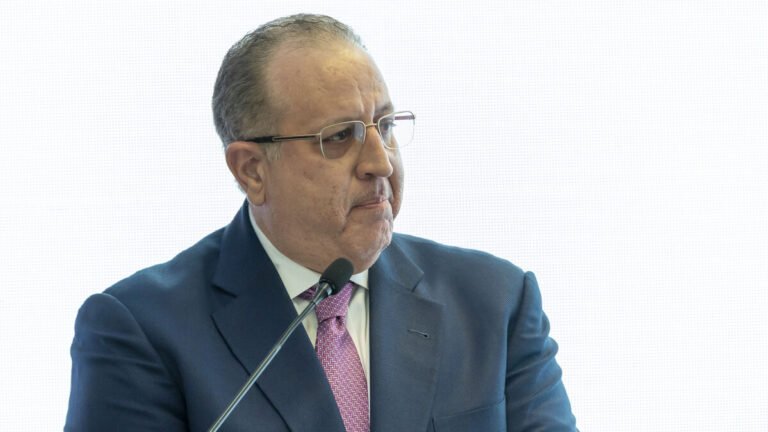 Gobierno someterá al Congreso un ajuste fiscal para captar hasta RD$50,000 millones ante la desaceleración