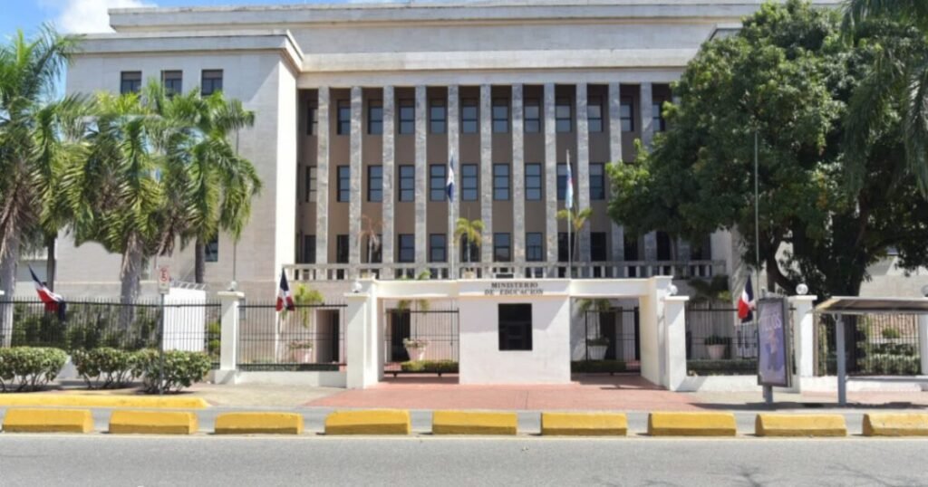 Proceso de evaluación docente llega al 95.4 %, con pendiente la explicación sobre su efecto en las aulas