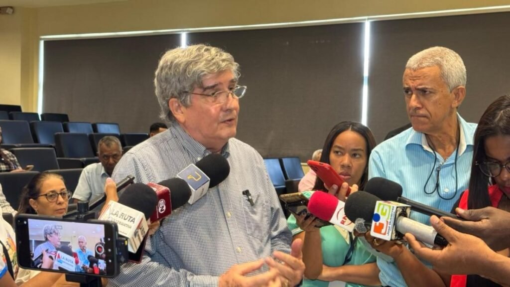 Señalan distorsiones en combustibles y dicen que el consumidor paga más de lo debido