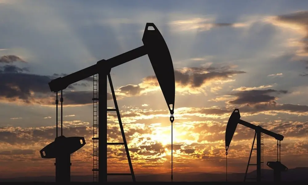 El petróleo cede, pero sigue la presión por la incertidumbre en las negociaciones entre EE.UU. e Irán