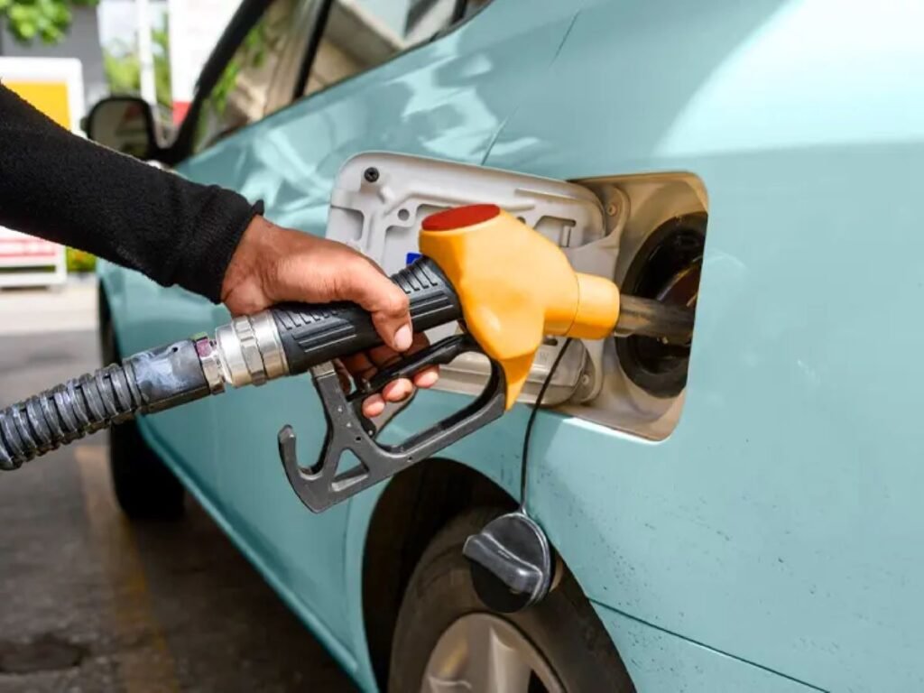 Combustibles suben 15.6% pese a subsidios y aumentan la presión sobre las finanzas públicas