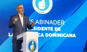 Abinader refuerza al PRM como eje de su poder político
