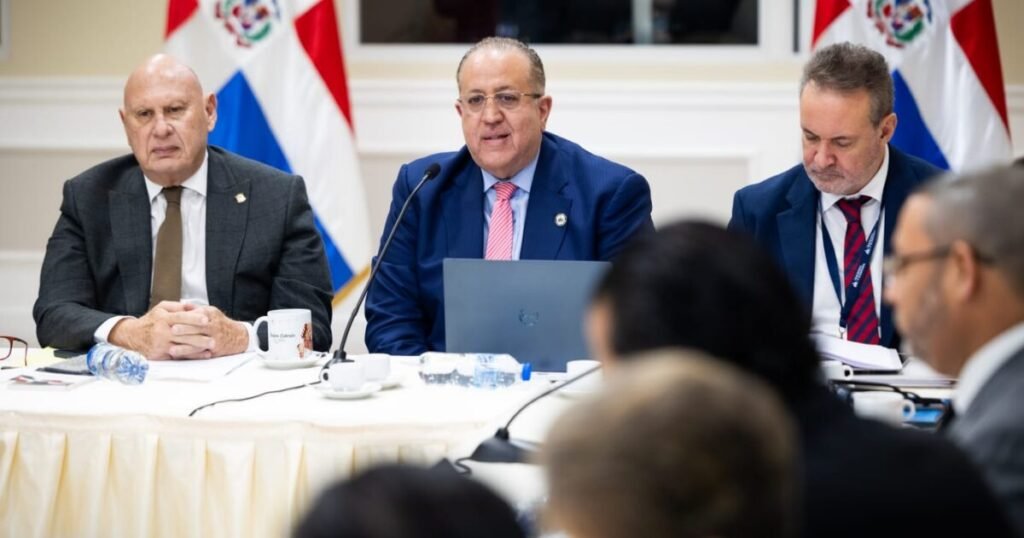 Congreso estudia proyecto anticrisis y Hacienda afirma que la mayor carga recaerá en el 1 % más rico