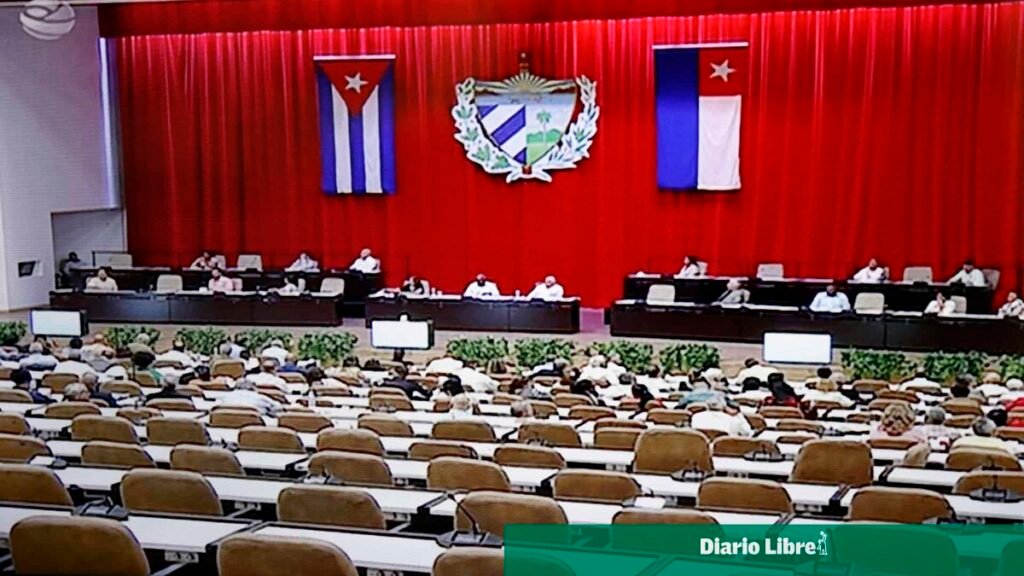 Cuba llevará al Consejo de Ministros un paquete de 176 reformas en plena crisis económica
