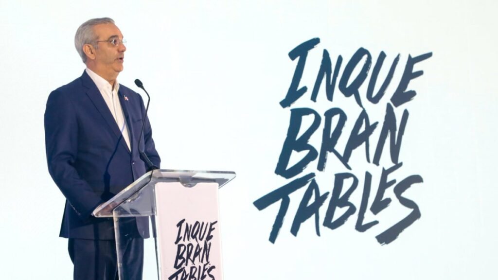 Abinader impulsa “Inquebrantables” y sitúa la rendición de cuentas en el centro del debate sobre sus fondos