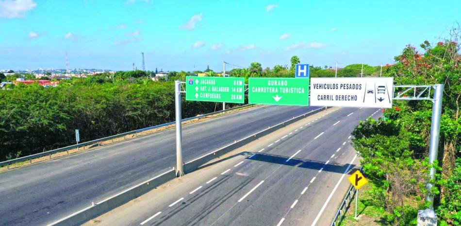 Apedi reclama cumplir la ley y terminar la rotulación de la avenida Luis Crouch en Santiago