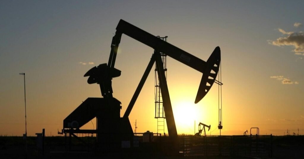 El alza del petróleo intensifica la presión sobre costos ante la incertidumbre internacional