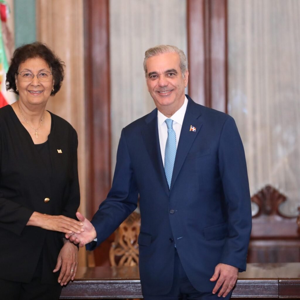 Abinader y Geerlings-Simons sitúan la conectividad aérea como eje bilateral y mantienen la presión por resultados concretos