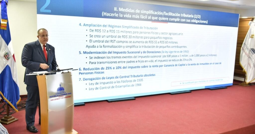 Gobierno someterá al Congreso un paquete tributario para captar entre RD$40,000 y RD$50,000 millones