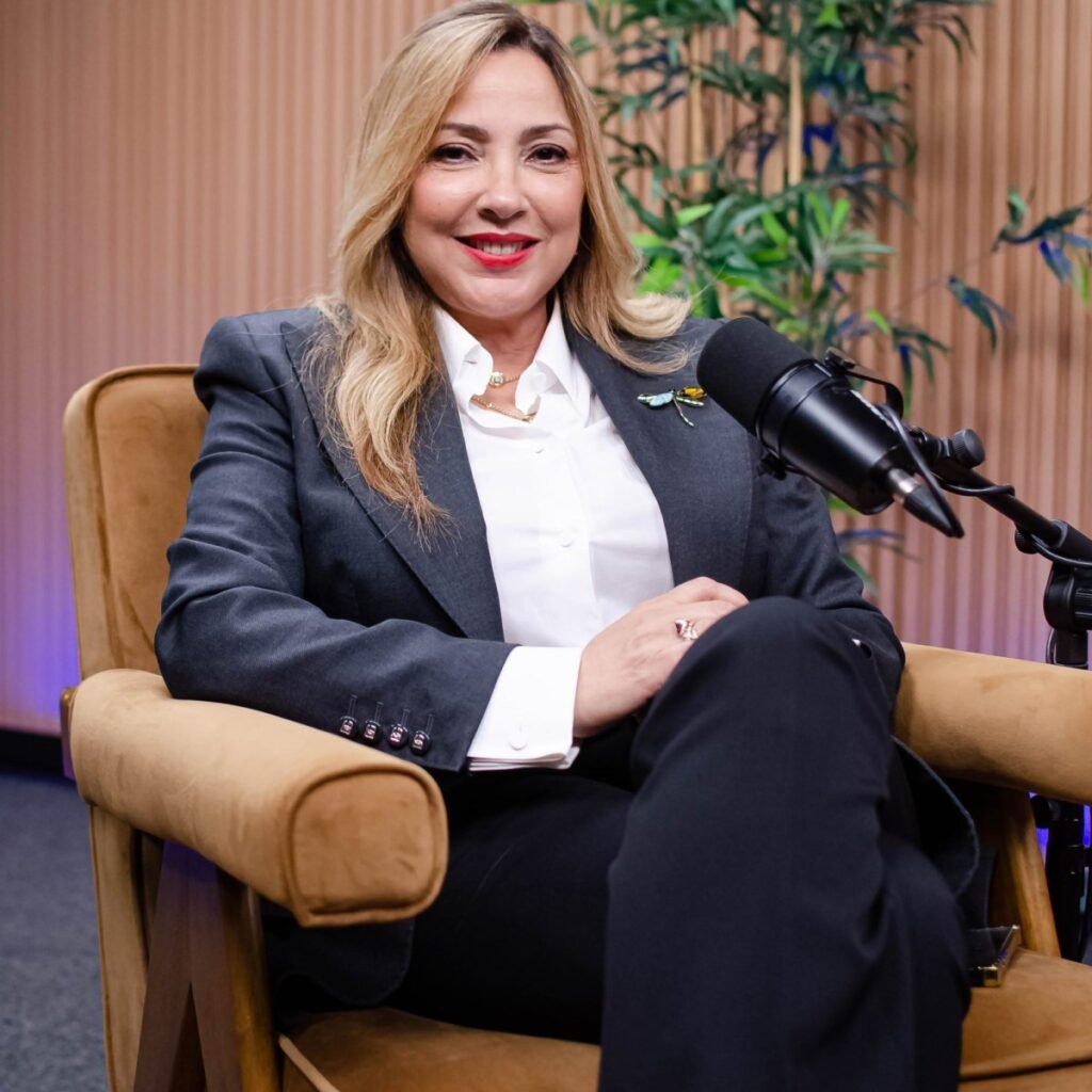 Proyecto científico de Kathleen Martínez avanza a la espera de aval oficial de Cancillería