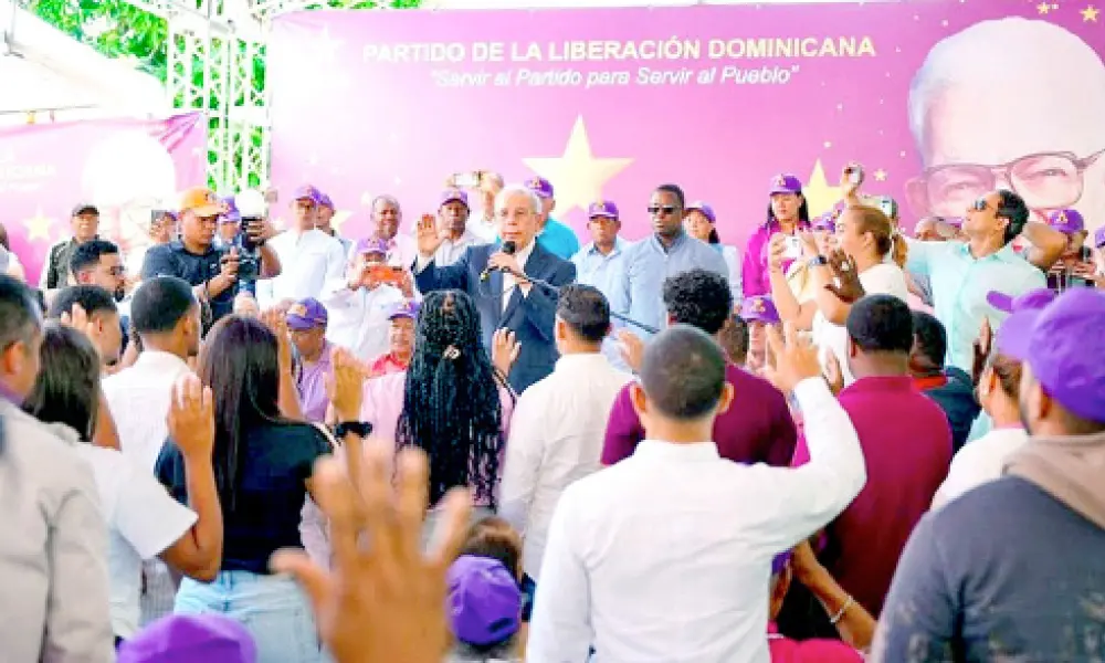 Danilo Medina rechaza la reforma fiscal y dice que agravaría la carga sobre hogares y clase media