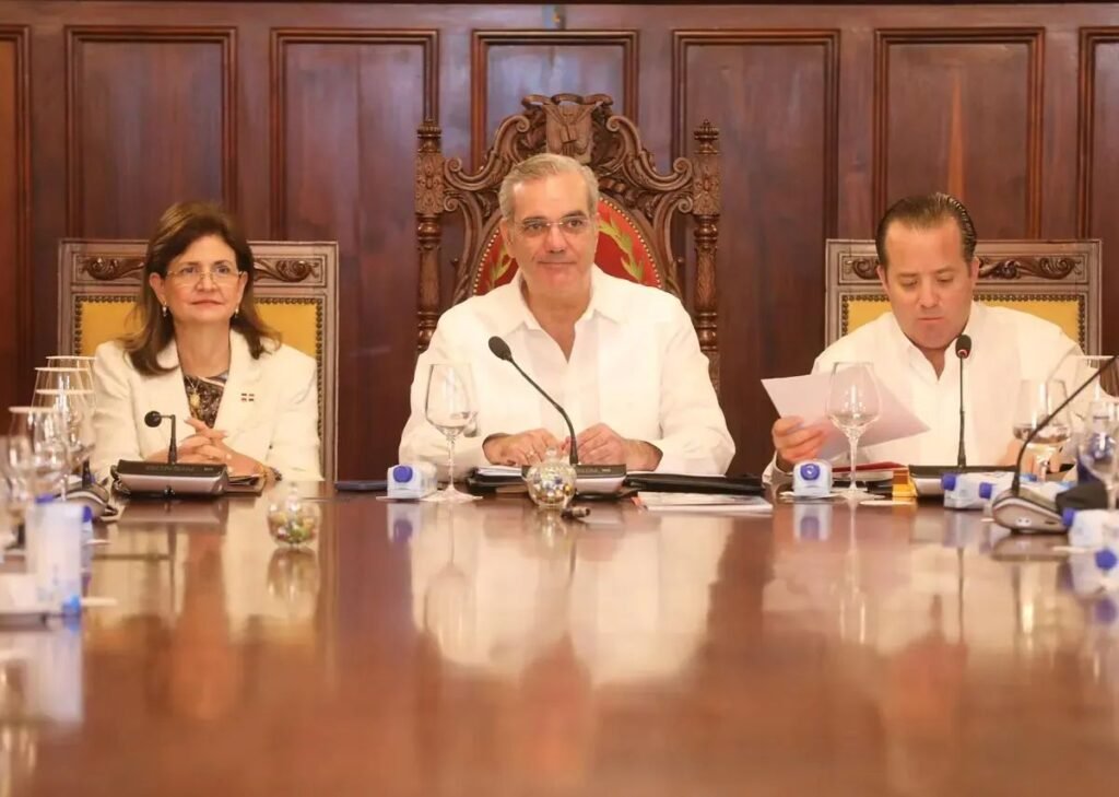 Abinader encabezará Consejo de Ministros en Santiago con una agenda de inauguraciones y supervisión de obras
