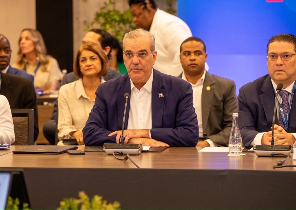 Abinader pide reactivar el Consejo Cariforo-UE y advierte que no puede pasar otra década sin reunirse