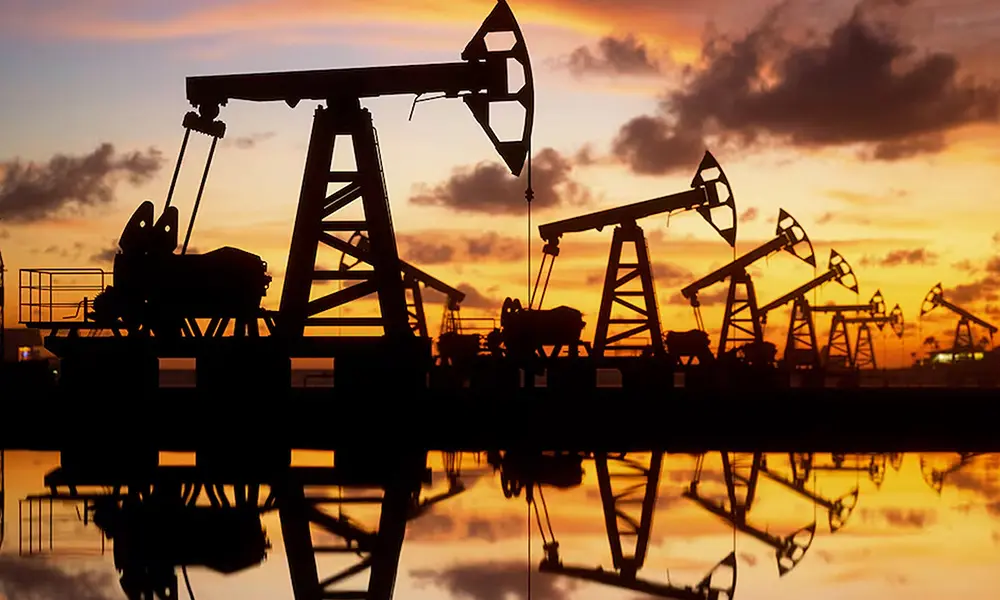 El WTI cae tras la licencia de EE.UU. sobre el crudo iraní y reaparecen las tensiones geopolíticas