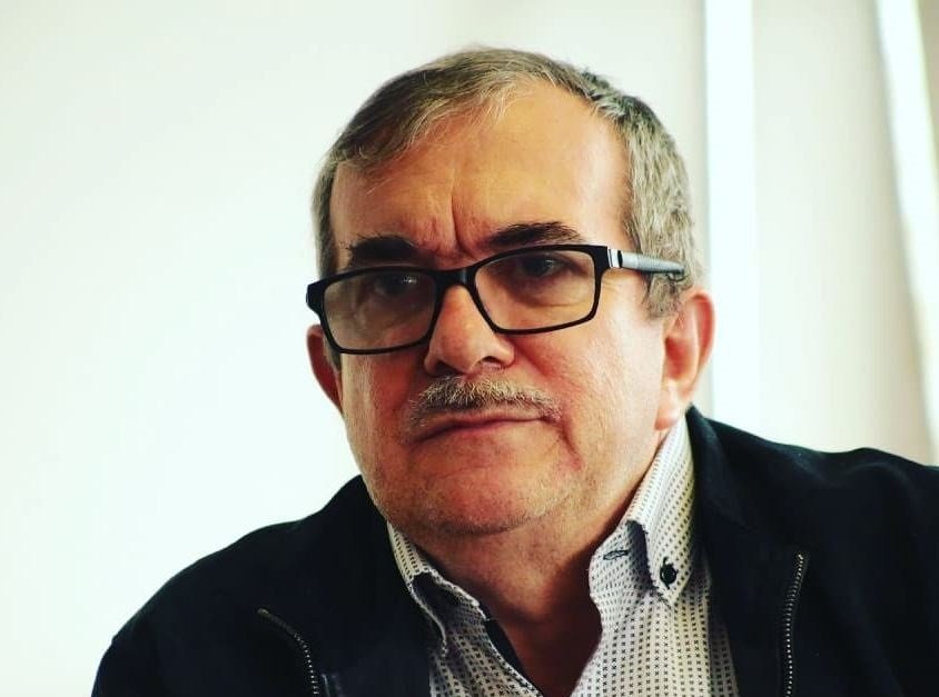 Timochenko apoya a Cepeda y lanza fuertes reparos a la gestión de Petro