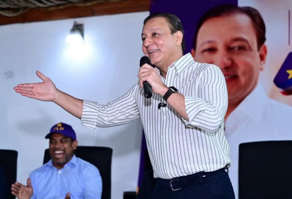 Abel Martínez carga contra la gestión migratoria del Gobierno y promete controles más duros si el PLD vuelve al poder