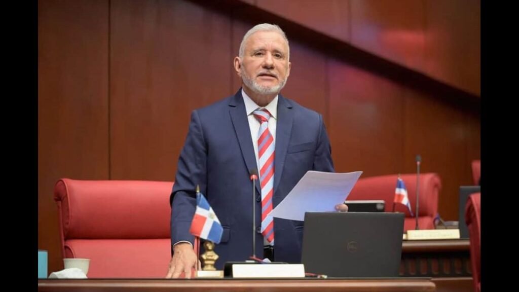 Proponen al Senado cambios al Código Penal para eliminar cárcel por difamación y proteger a los medios