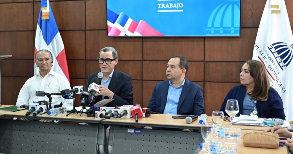 Trabajo impone a las empresas seis meses para renovar botiquines, capacitación y desfibriladores