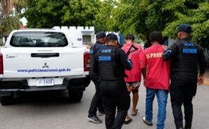 Entrega de acusados desde Haití reactiva preguntas sobre fuga y respuesta oficial en homicidio de Barahona