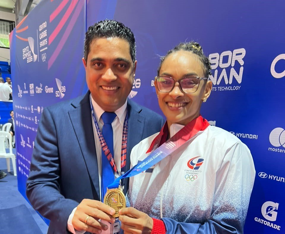 Ana Rosa gana el primer oro en judo mientras Abinader capitaliza la jornada con felicitaciones oficiales