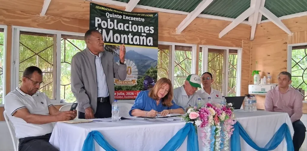 Los Cacaos celebra su centenario con gran afluencia y la mira puesta en lo que deje para el municipio