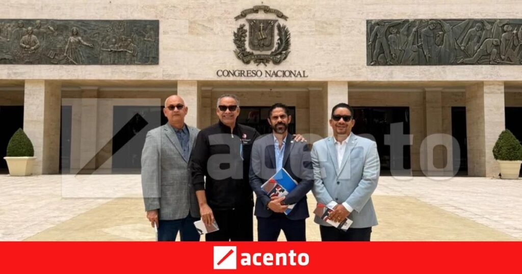 Cirujanos llevan al Congreso una alerta por el Código Penal y exigen corregir un texto que amenaza con más incertidumbre en salud