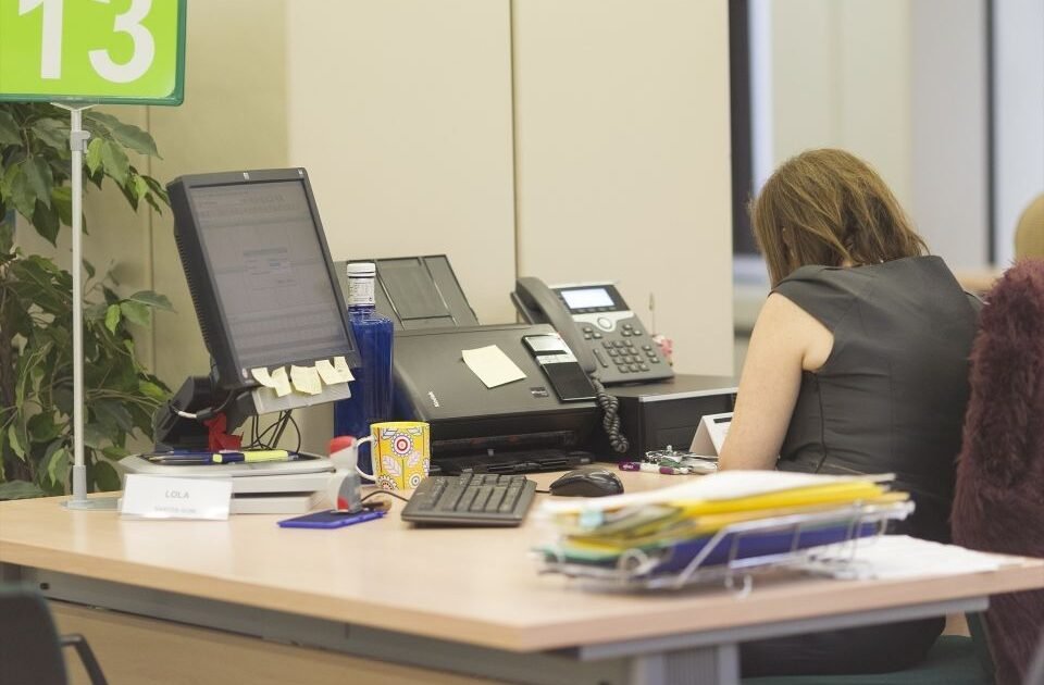 La IA acelera la llegada del ‘trabajador centauro’ y tensiona el empleo técnico