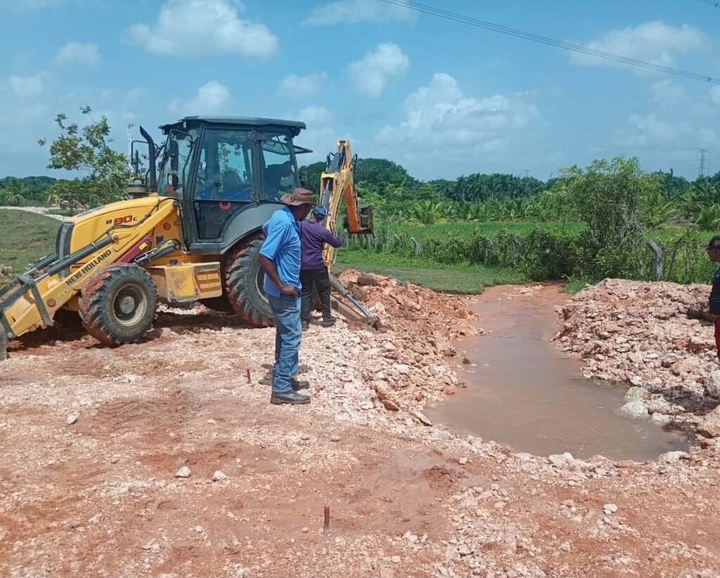 Avería en línea clave deja con menos agua a sectores de Santo Domingo Este y expone fragilidad del servicio