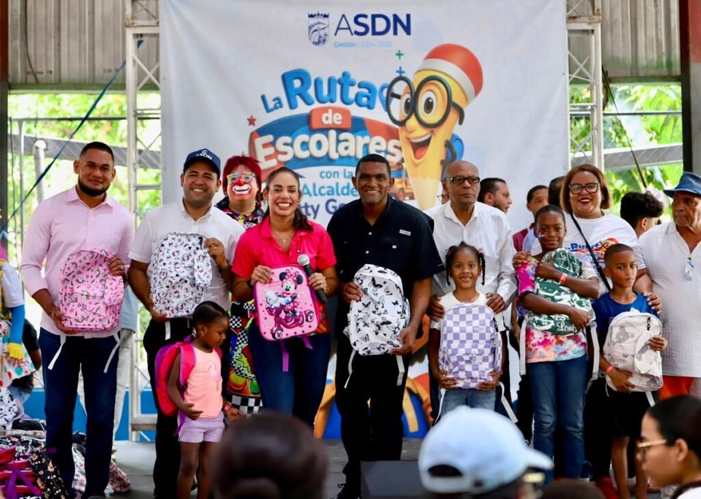 Betty Gerónimo pone en marcha la Ruta Escolar en SDN para más de 11 mil niños
