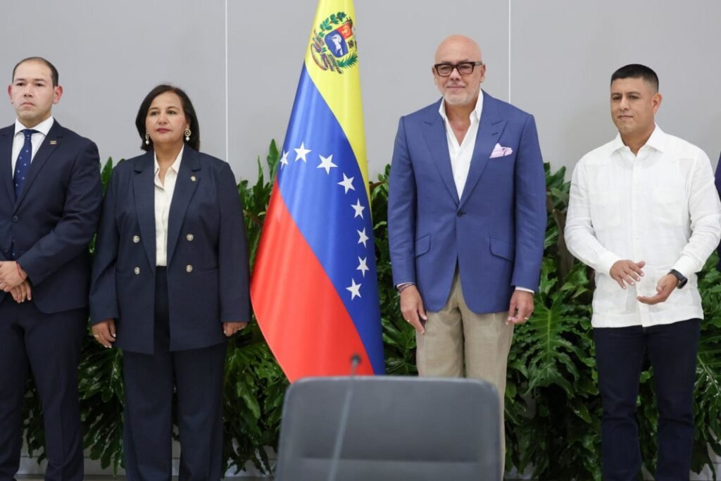 Oposición cierra primer ciclo de diálogo en Caracas con presión social y agenda de derechos aún sobre la mesa