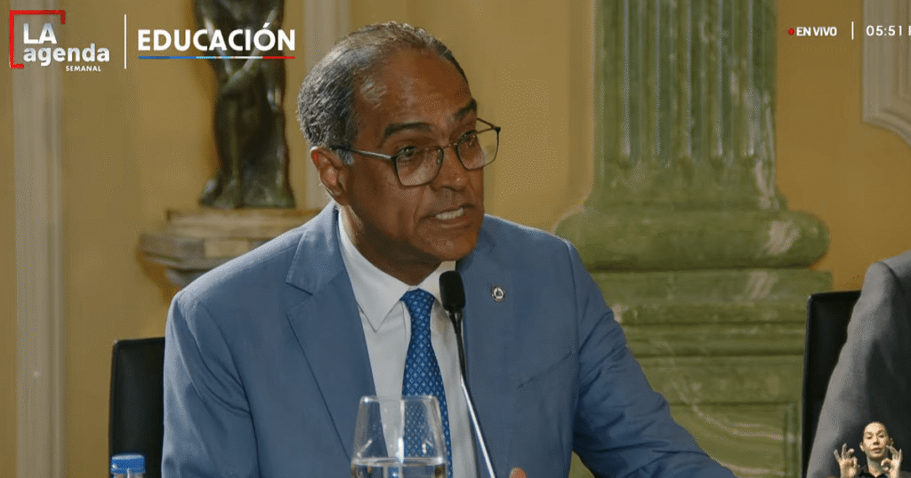 Educación dice haber cubierto 157,000 cupos con reubicaciones, alquiler de aulas y apoyo privado