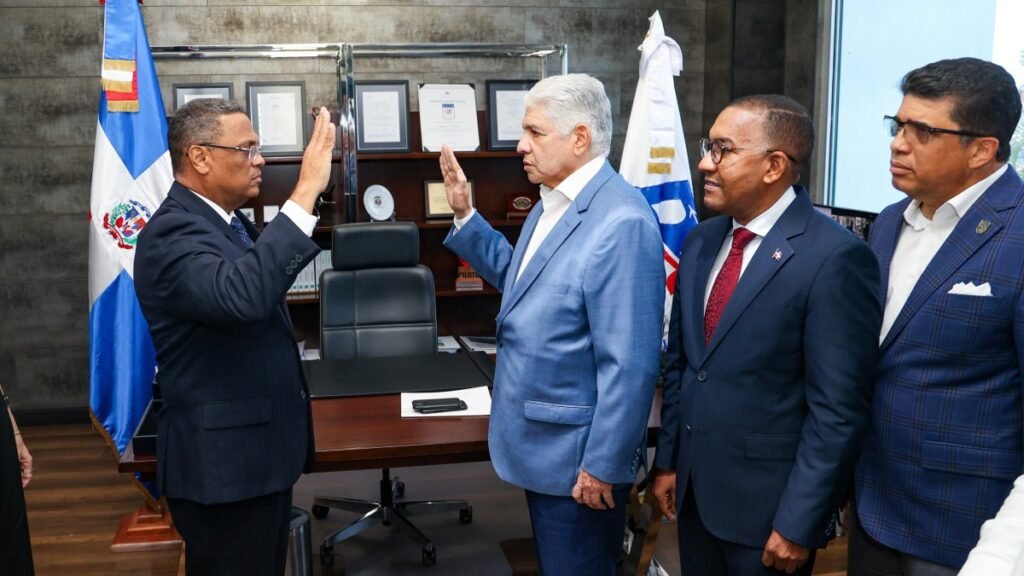 Torres Espinal asume el Departamento Aeroportuario y deja el relevo bajo presión por resultados