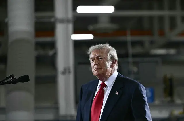 Trump vuelve a poner a Groenlandia en el foco con otro gesto en Truth Social