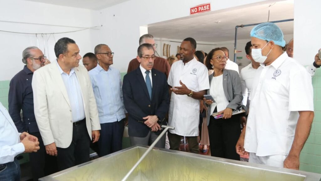 UASD inaugura planta de lácteos y abre la discusión sobre el alcance de su modernización