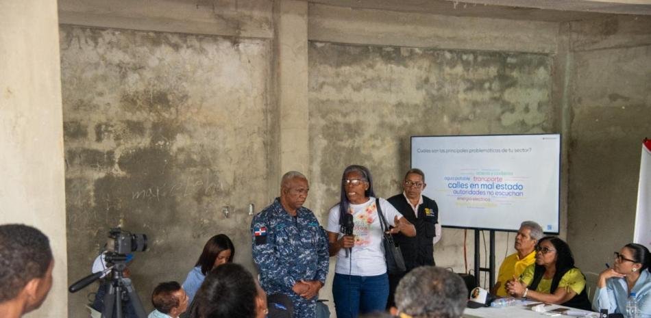 Vecinos de Villa del Norte exponen ante autoridades el deterioro de seguridad, salud y recreación