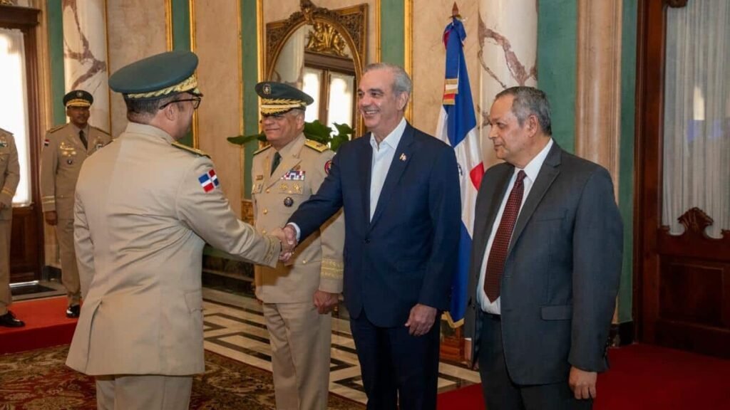 Nuevo reordenamiento en la cúpula militar y policial tras juramentación en el Palacio Nacional