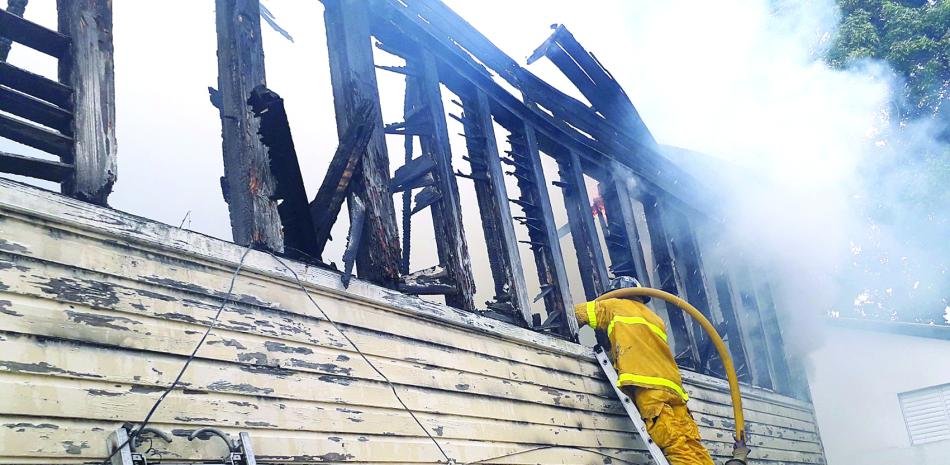 Alerta en Santiago por alza de incendios expone fallas de control y riesgos cotidianos