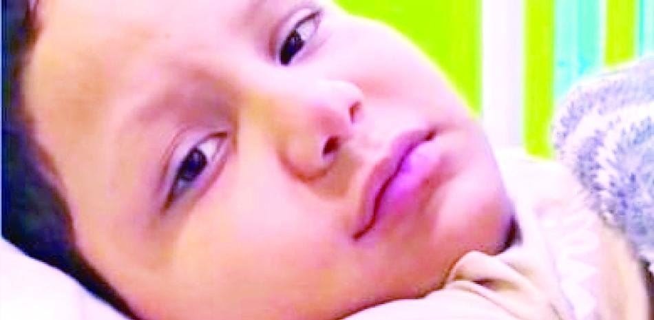 Niño sigue en diálisis mientras un medicamento de alto costo frena su trasplante de riñón