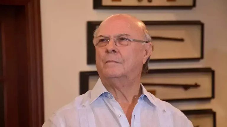 Santiago avanzó por consenso social, no por inercia del poder