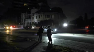 Cuba vuelve a enlazar todo el SEN tras 32 horas, aunque persisten severas afectaciones eléctricas