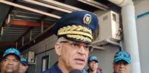 Rodríguez García advierte sanciones y dice que la Policía seguirá de frente contra quienes violen la ley