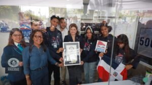 Raquel Peña capitaliza récord de lectura mientras el Gobierno vuelve a llevar la agenda pública al terreno simbólico