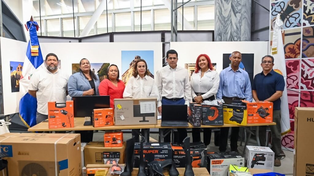Ciudad Colonial recibe equipos para tres centros de formación y aumenta la presión sobre los resultados de la inversión turística