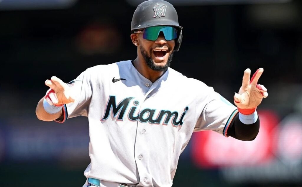 Dominicana empuja a los Marlins, pero Miami sigue atado a la pelea por el comodín